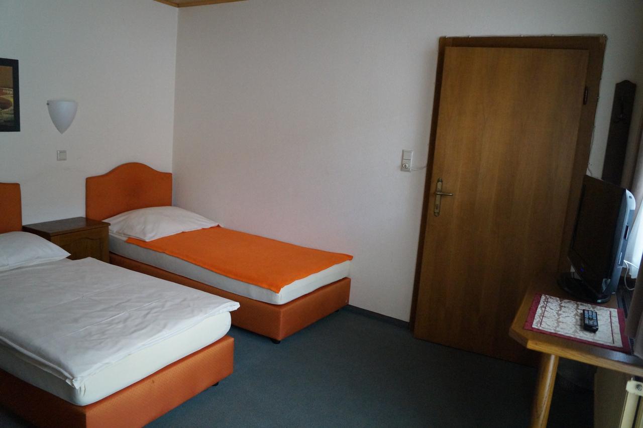 Gasthof Zum Hirschen Burgau Luaran gambar