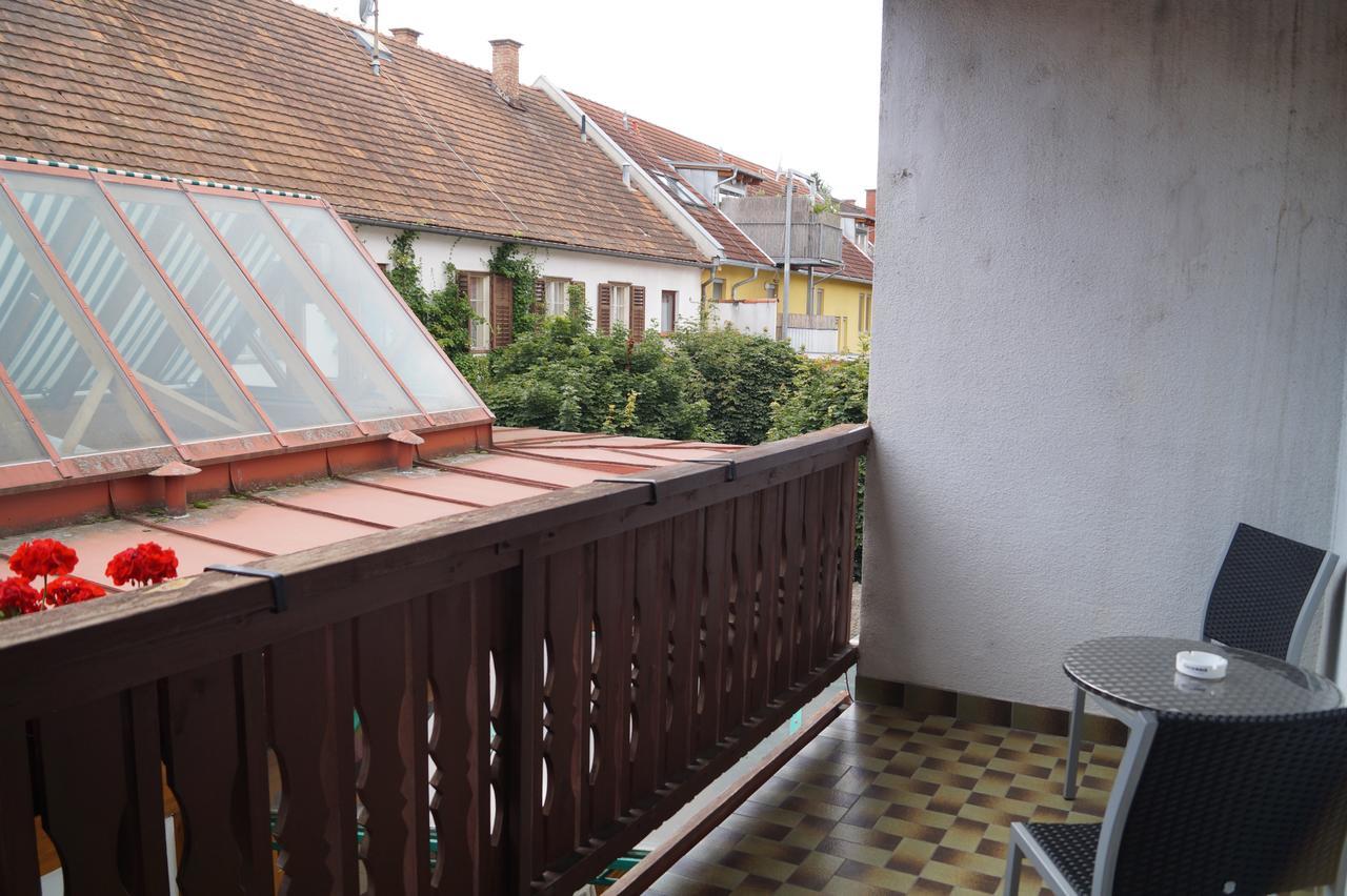 Gasthof Zum Hirschen Burgau Luaran gambar